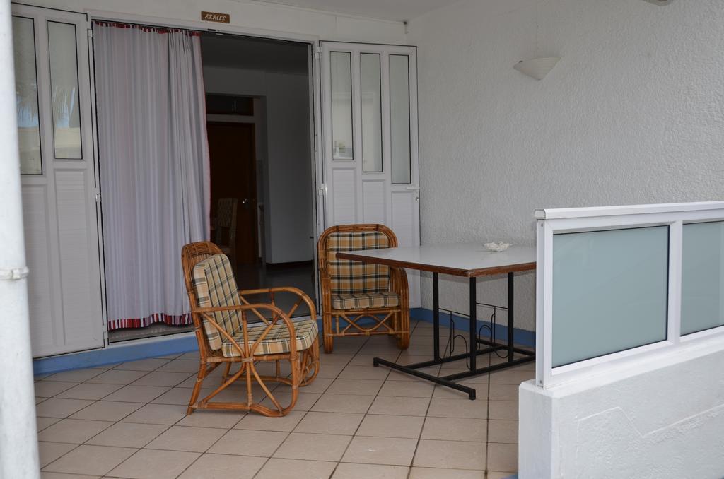 Les Gentilhommieres Guest House Тру-о-Биш Экстерьер фото