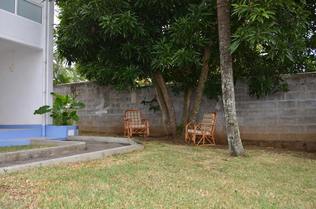 Les Gentilhommieres Guest House Тру-о-Биш Экстерьер фото
