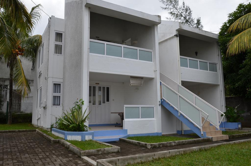 Les Gentilhommieres Guest House Тру-о-Биш Экстерьер фото