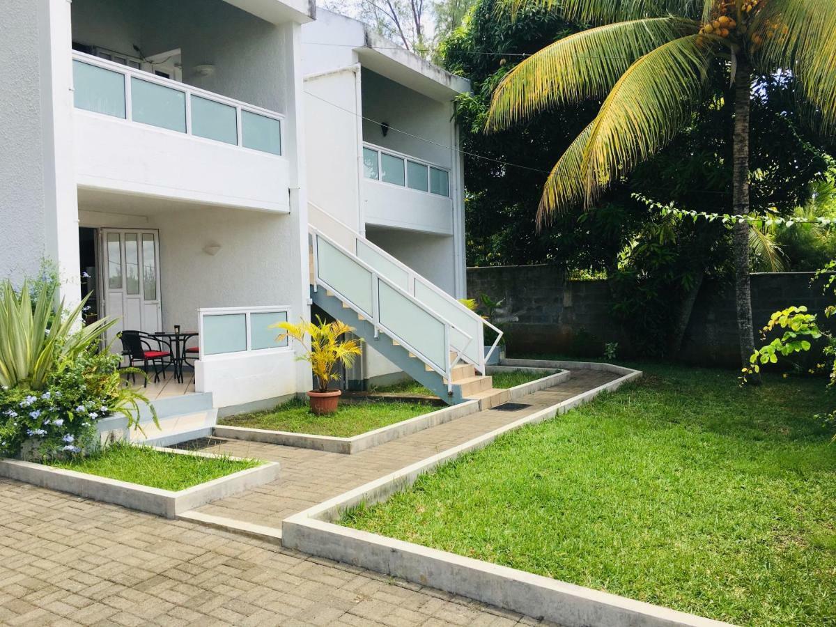 Les Gentilhommieres Guest House Тру-о-Биш Экстерьер фото